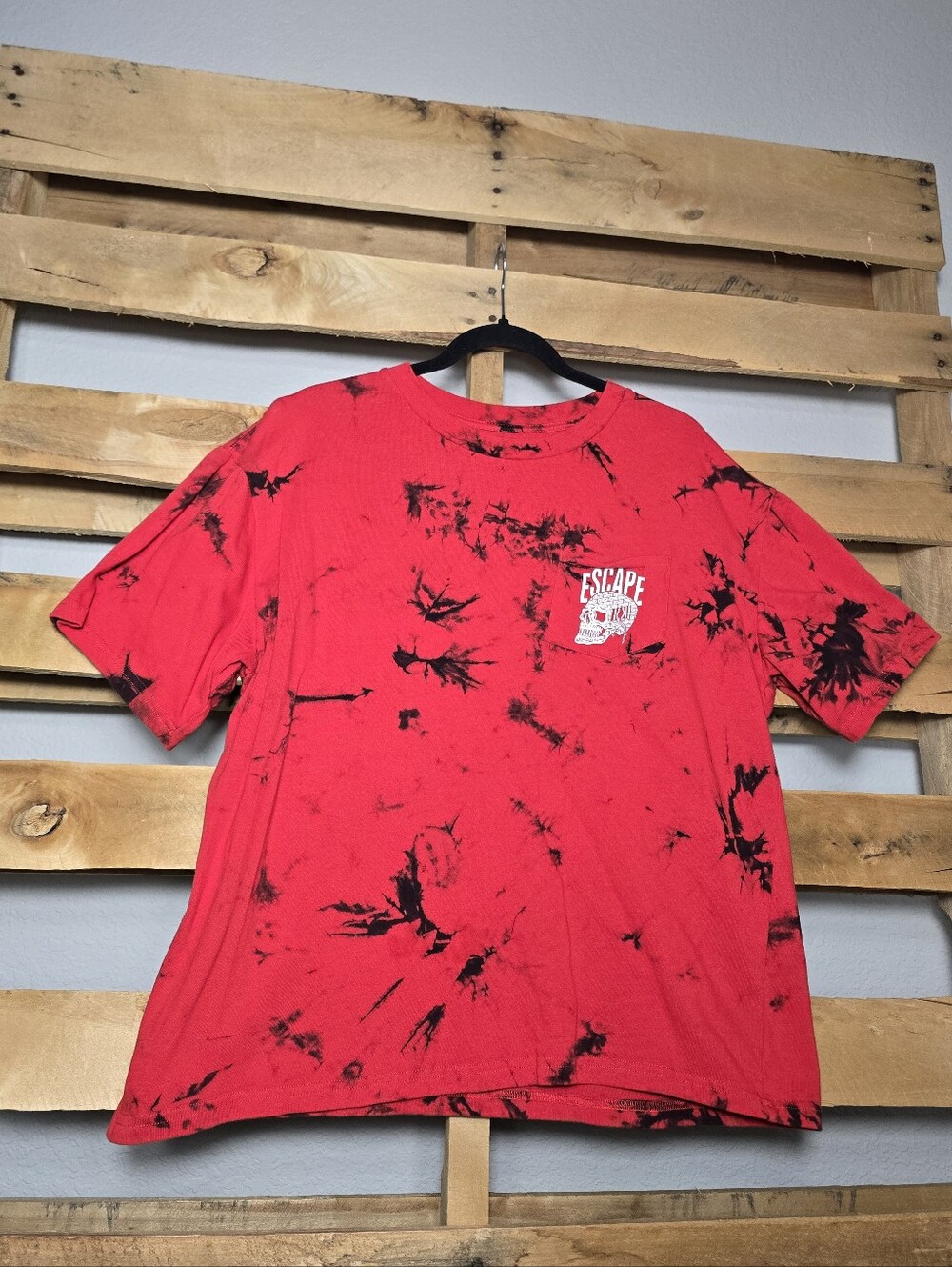 Escape Logo Red Tie-Dye Short Sleeve Tee Size:L